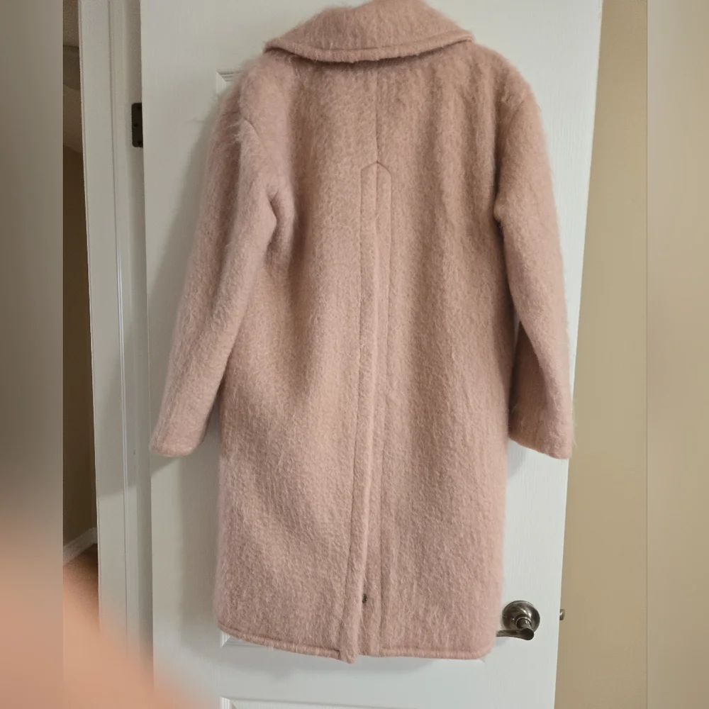 Elegant Pink Women's Coat - Picture 4 of 14